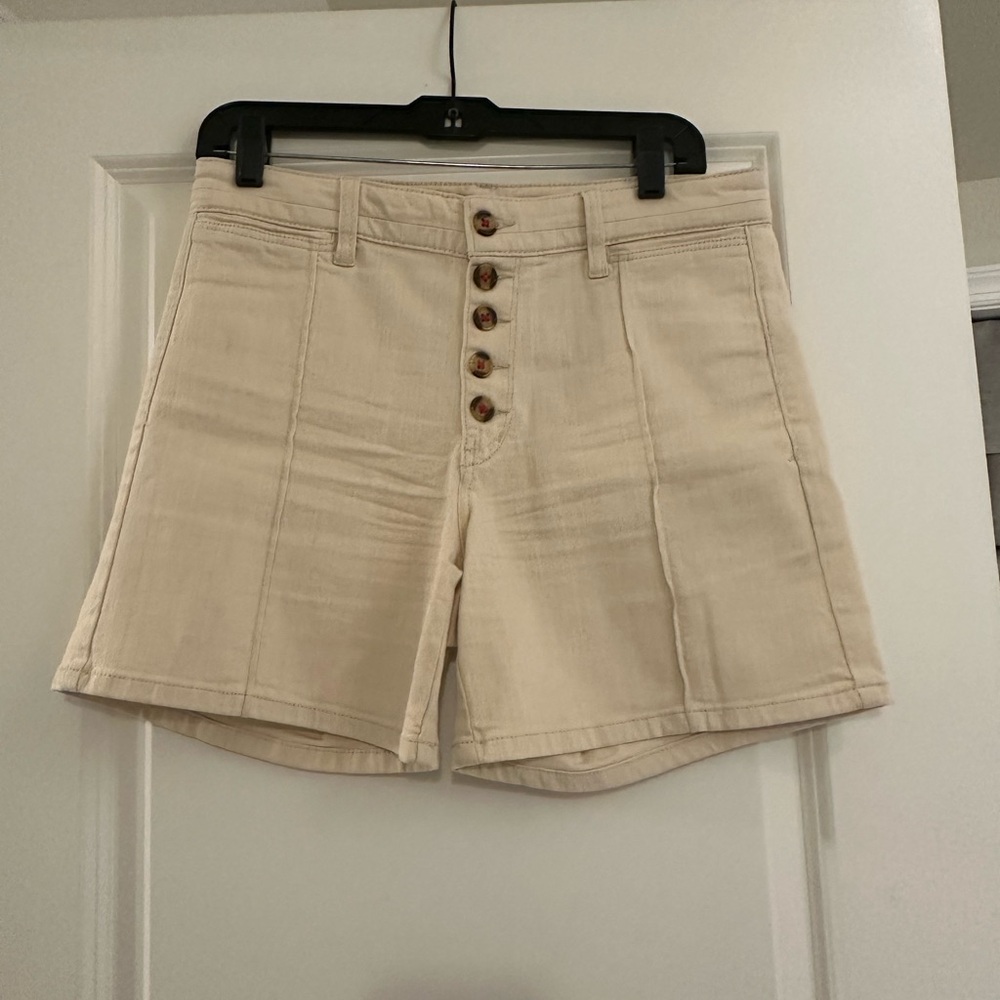 Pilcro and the Letterpress Stylish high rise Button-Up Women's Shorts - Picture 3 of 3
